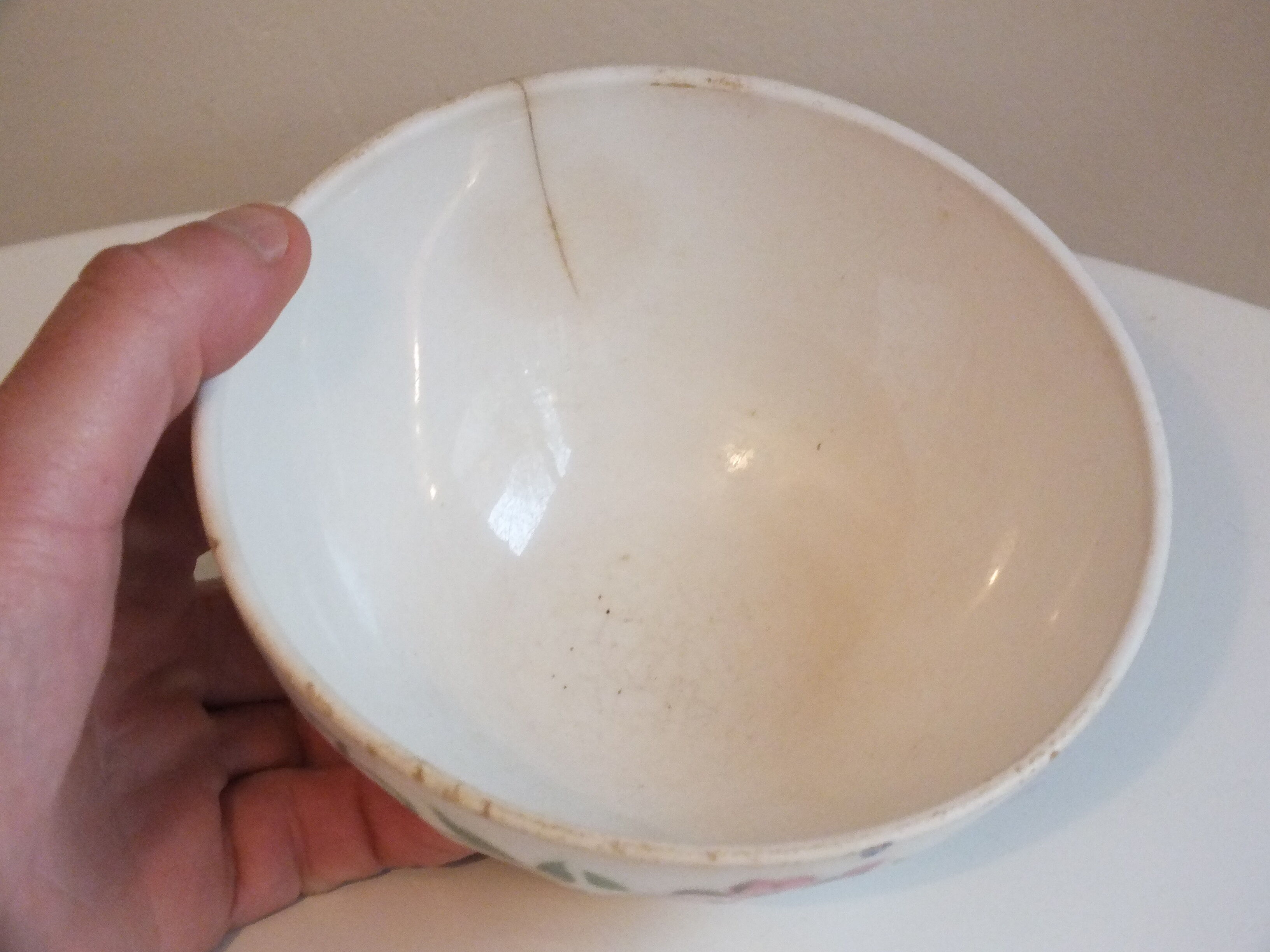 Old ribbed bowl flower garland