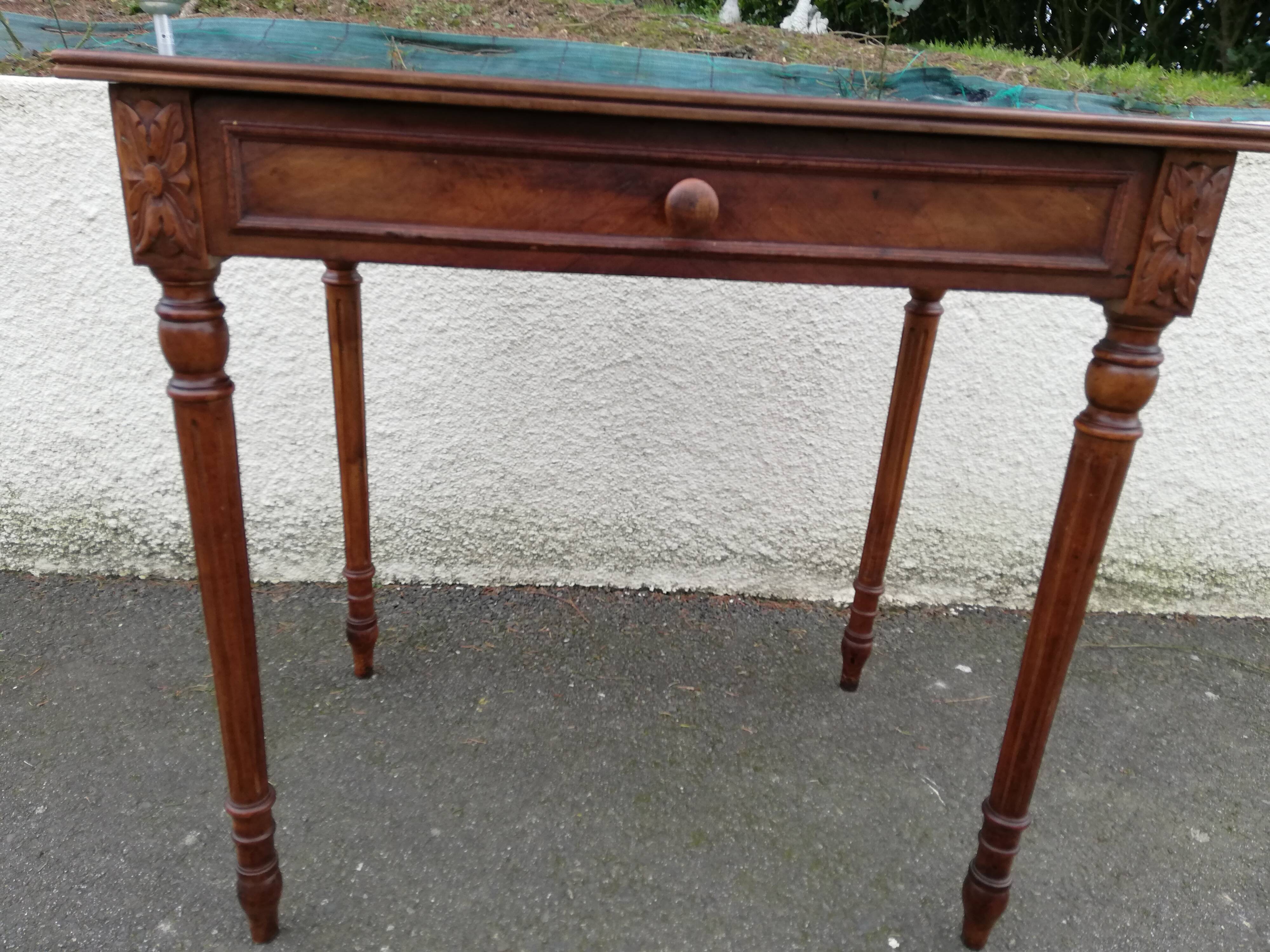 Table d'appoint