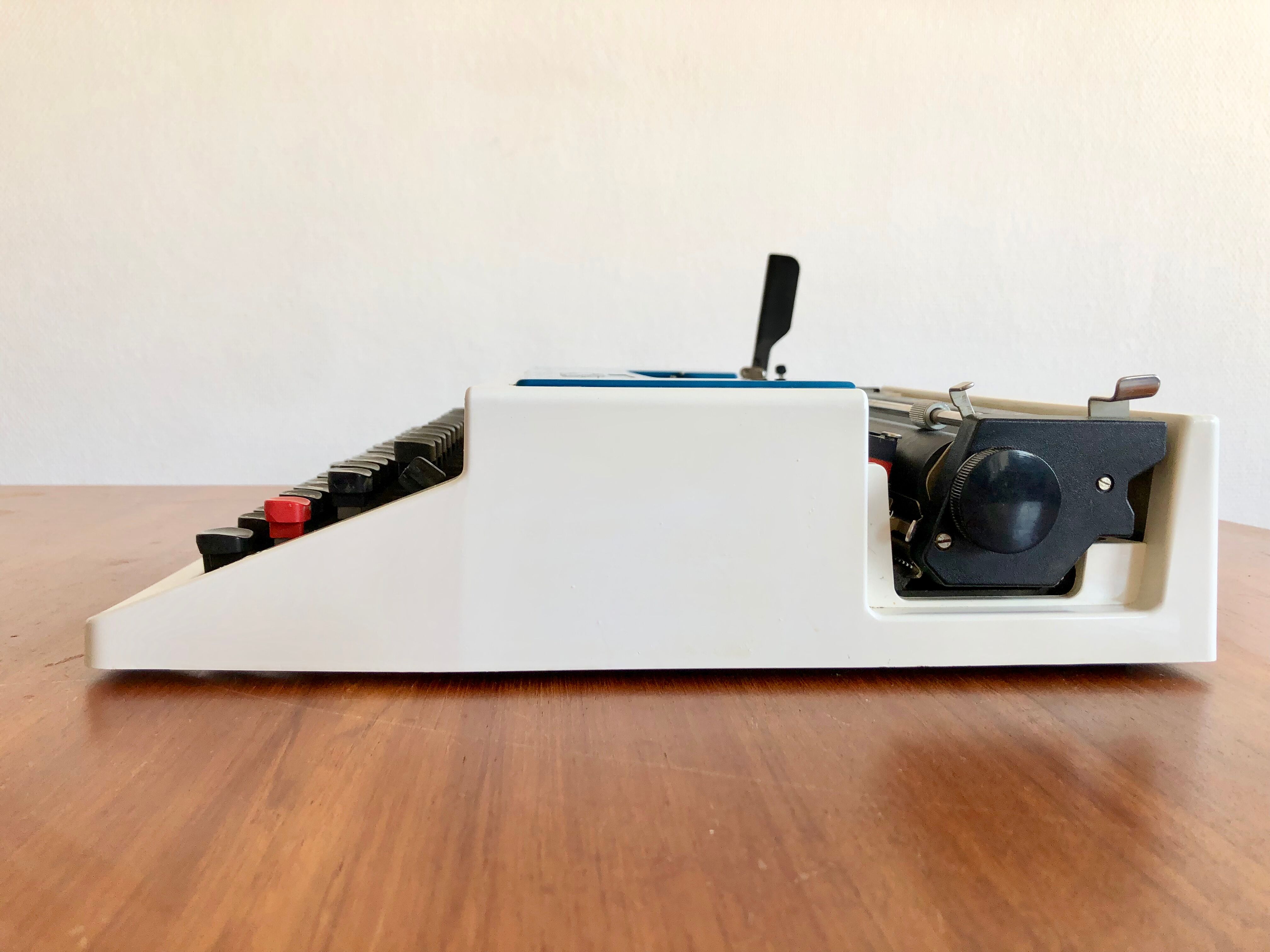 Underwood 315 typewriter from 1968