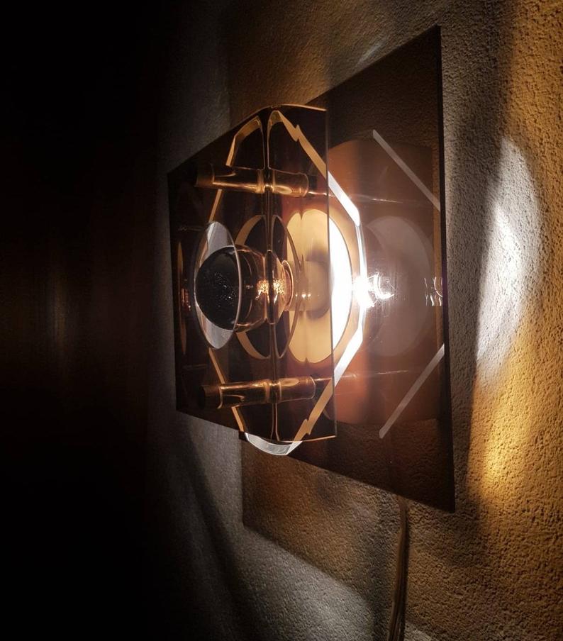 Apply Herda design in Plexiglas 80s