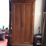Double door wardrobe