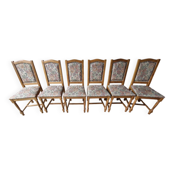 6 chaises de style en chêne massif et tissus