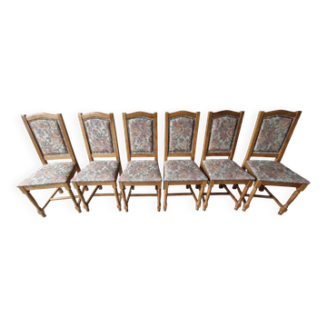 6 solid oak style chairs with fabric.