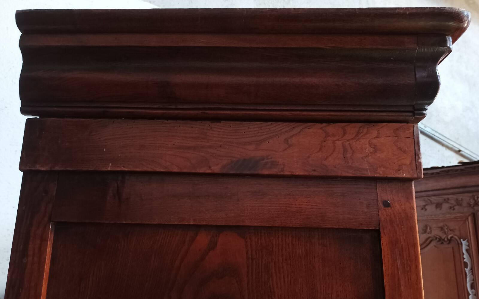 Louis Philippe oak single-door wardrobe