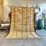 Modern Moroccan Berber rug M'rirt in wool.