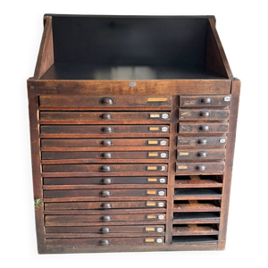 Ancien meuble de métier