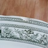 Oval ironstone platter from Saint Amand and Hamage, Medallion