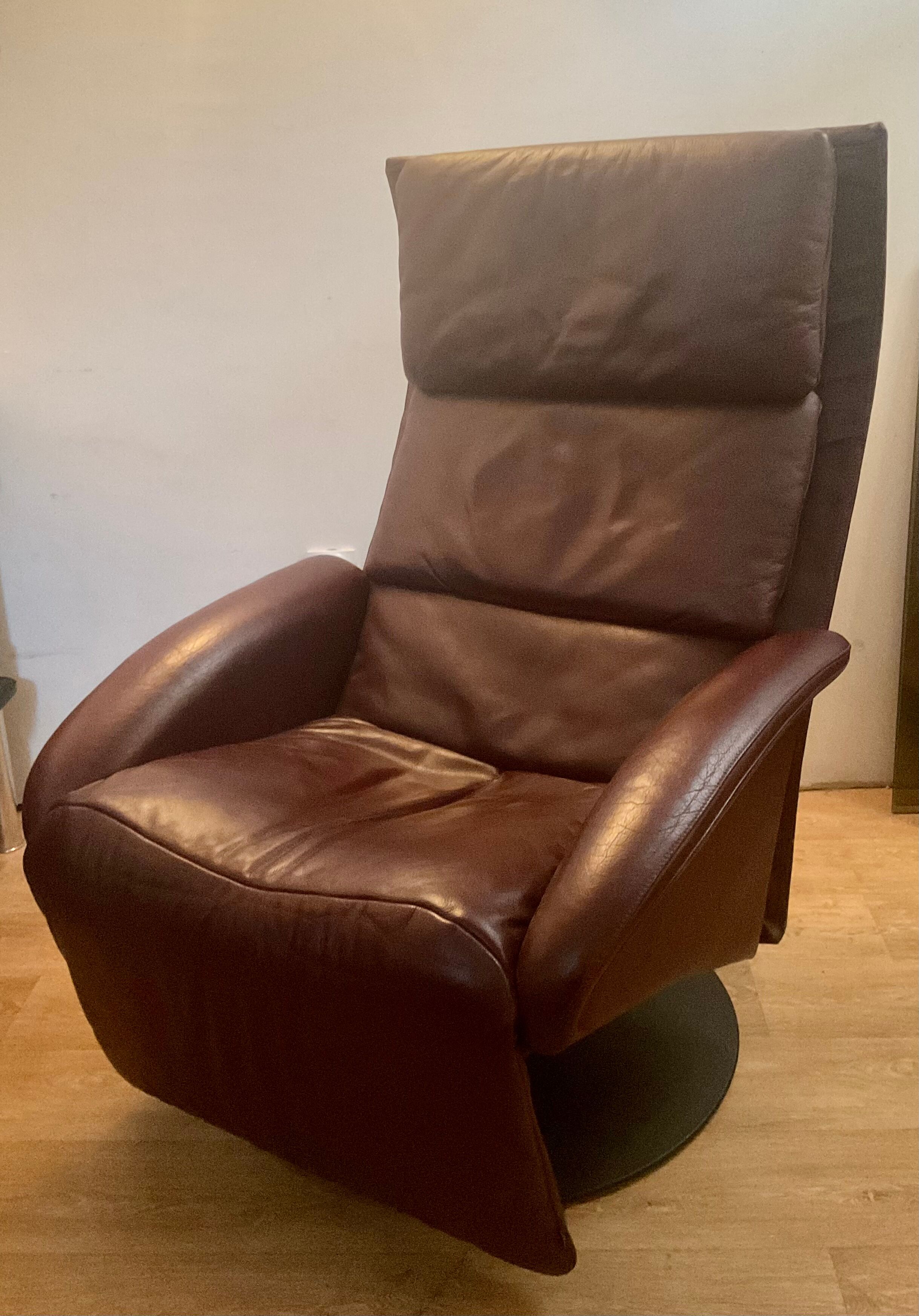 Fauteuil relax Jori des années 70 80 en cuir