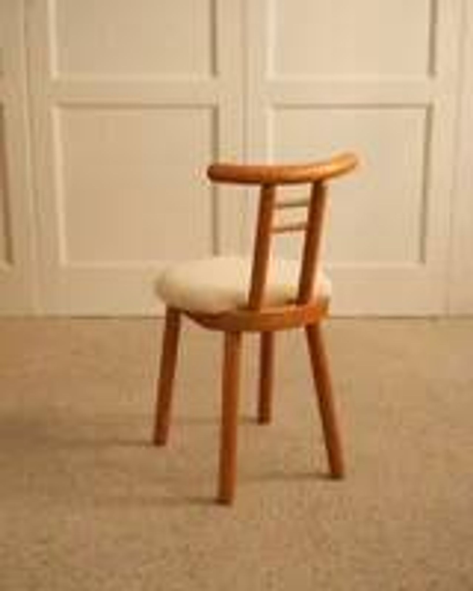 Italian chairs in wood and velvet
