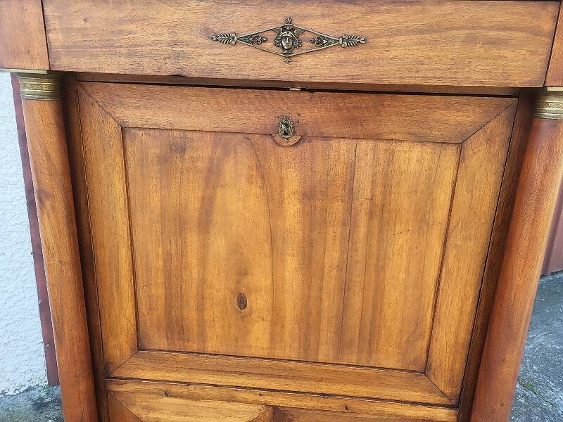 Empire secretary with detached columns in walnut from the 19th century