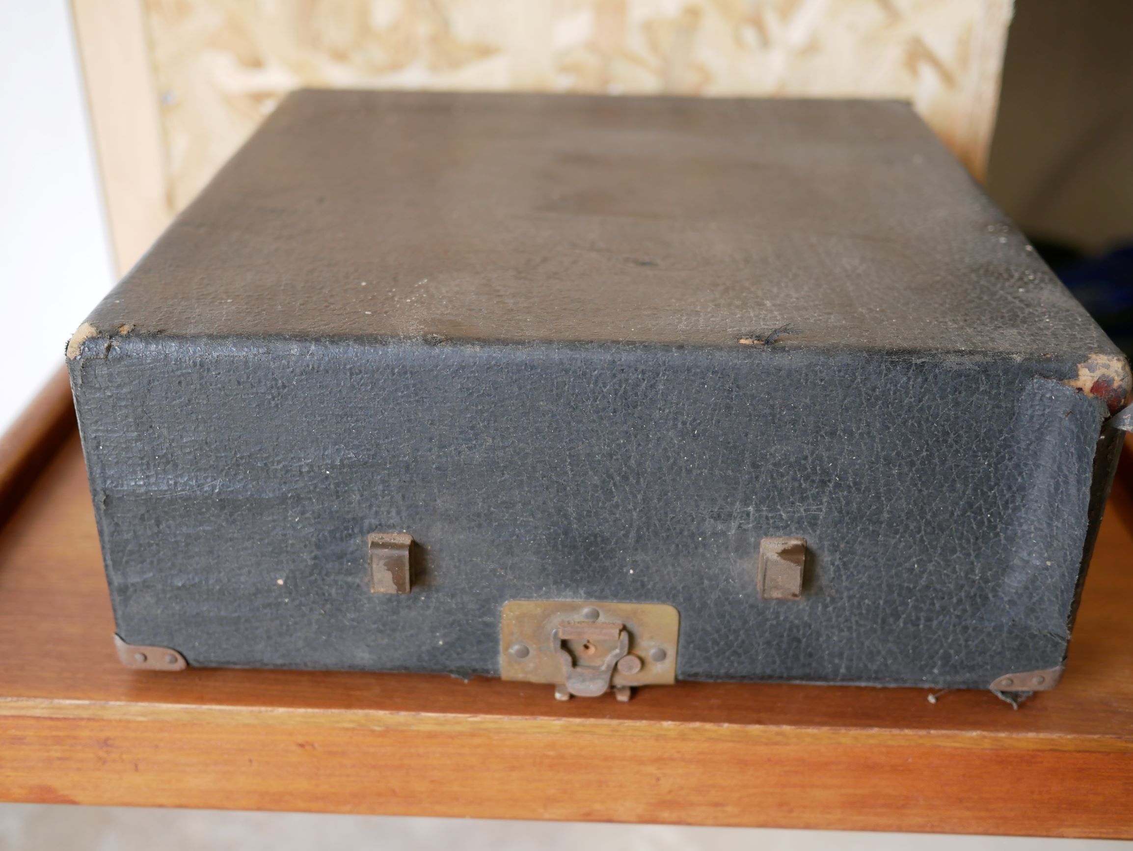 Typewriter remington portable model 5t