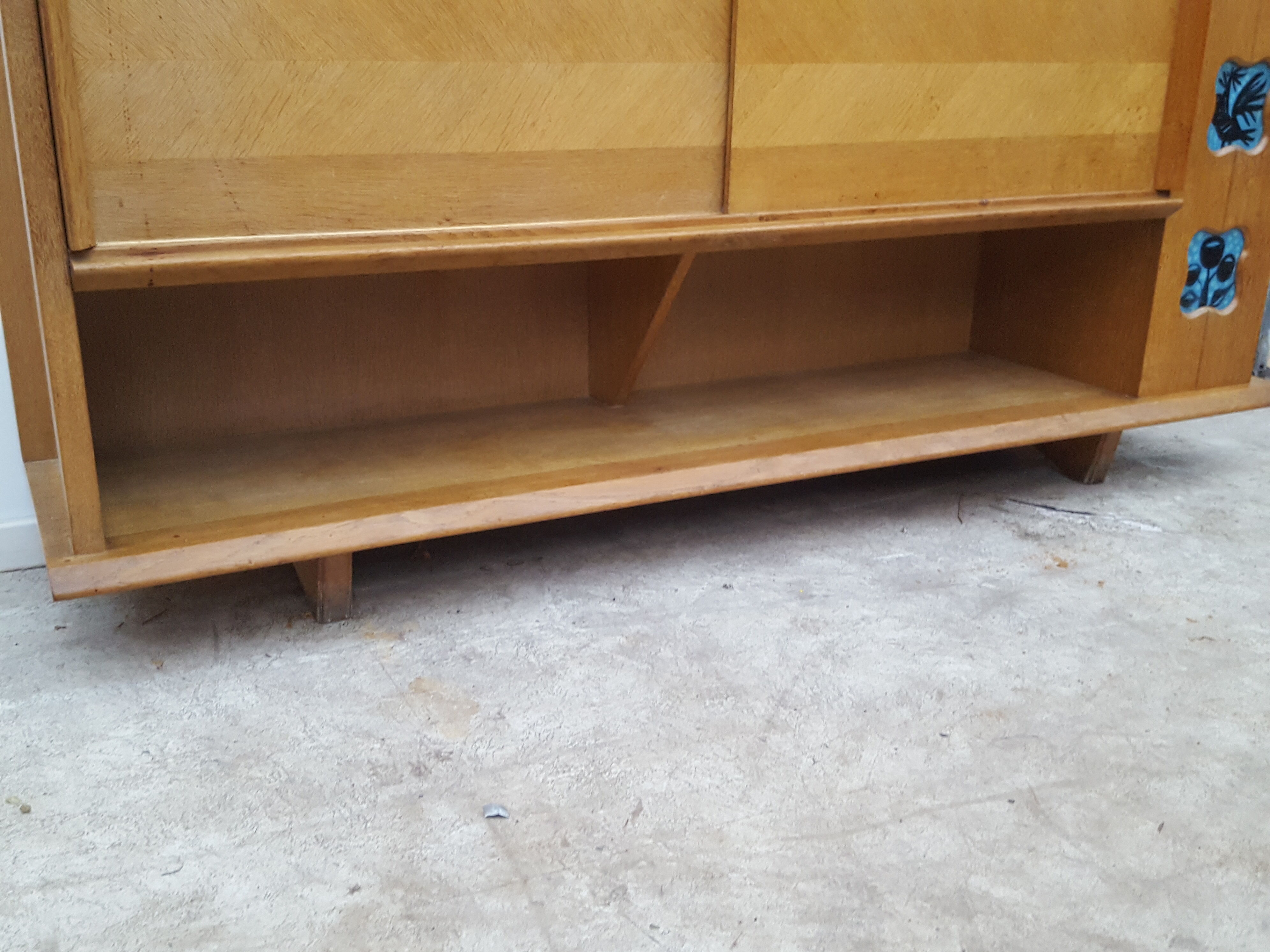 Guillerme et Chambron sideboard