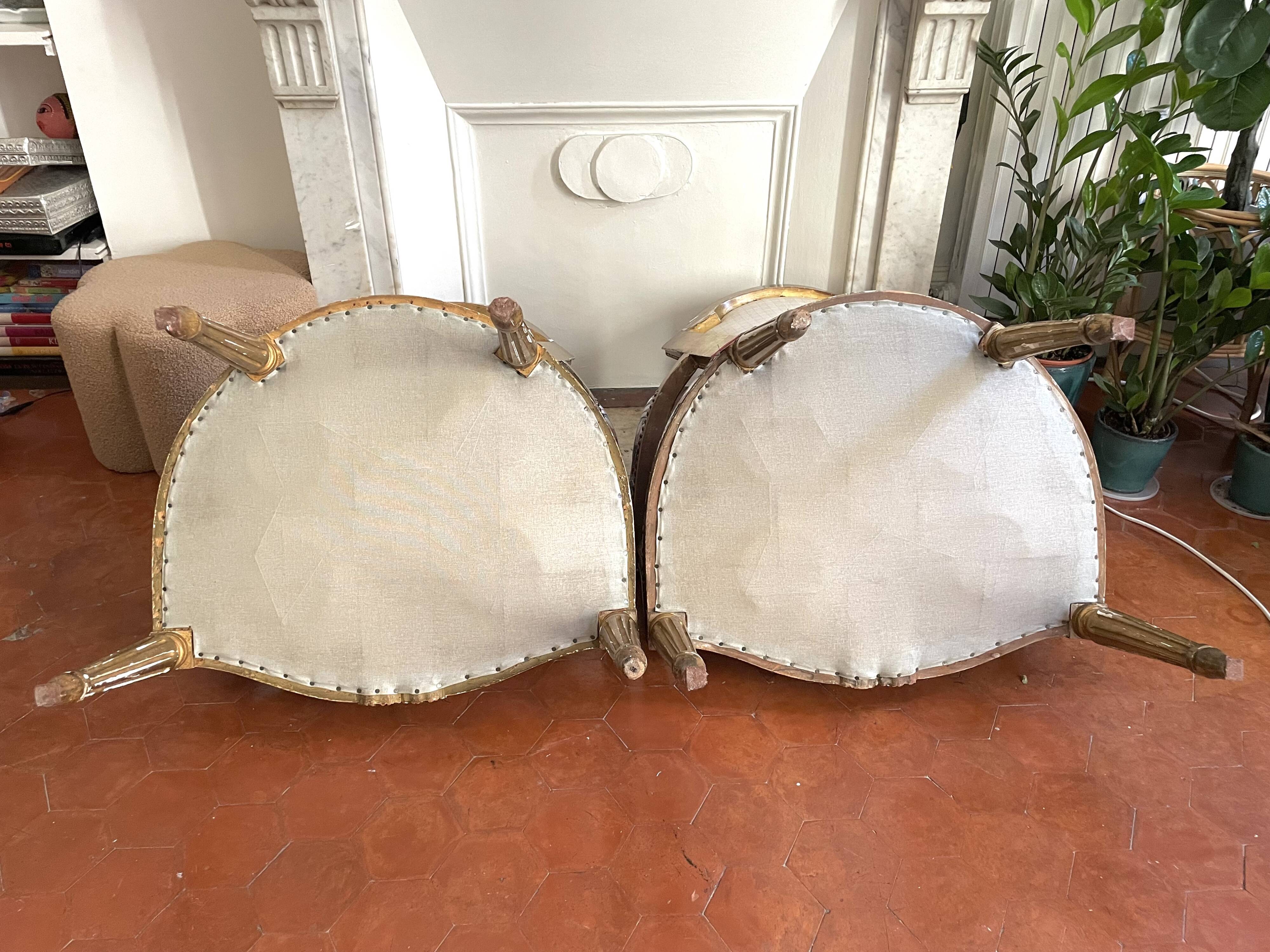 Paire de fauteuils Louis XVI restaurés
