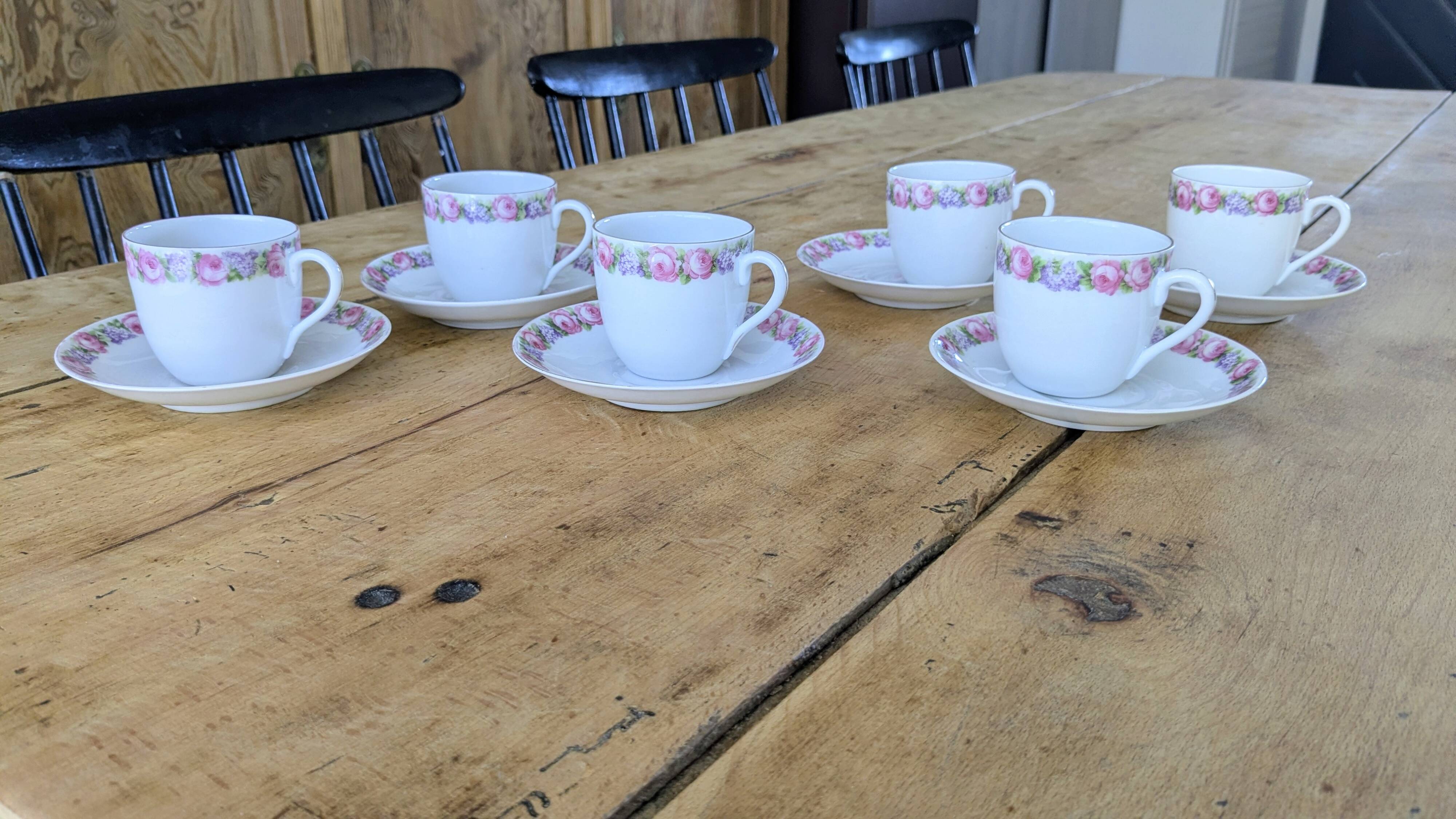 12-piece coffee service in porcelain Victoria from Czechoslovakia