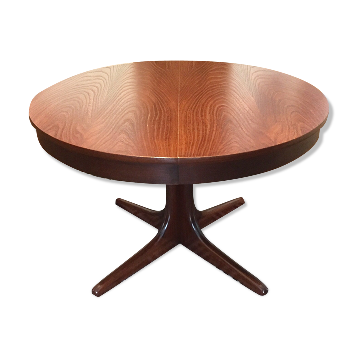 Scandinavian design extendable round table