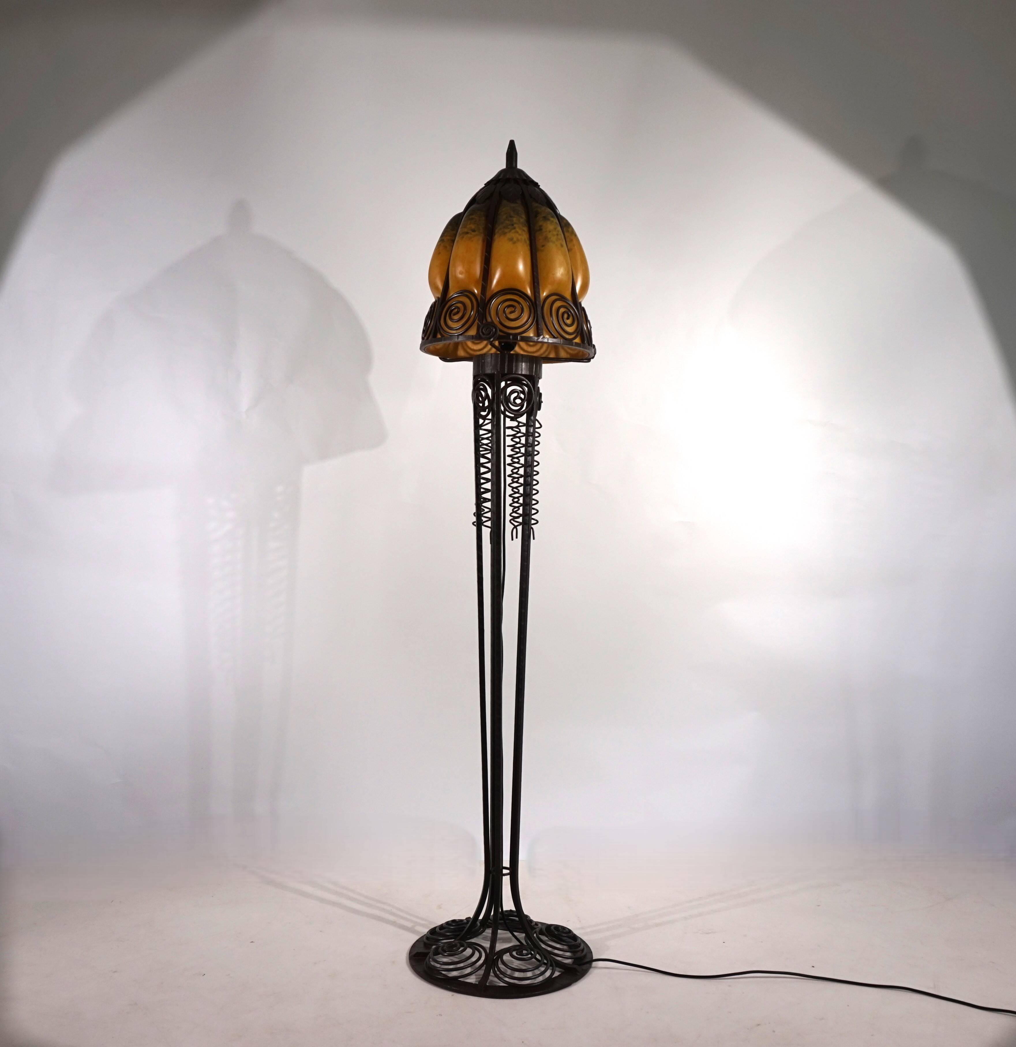 Charles Schneider Art Nouveau wrought iron floor lamp, 1920