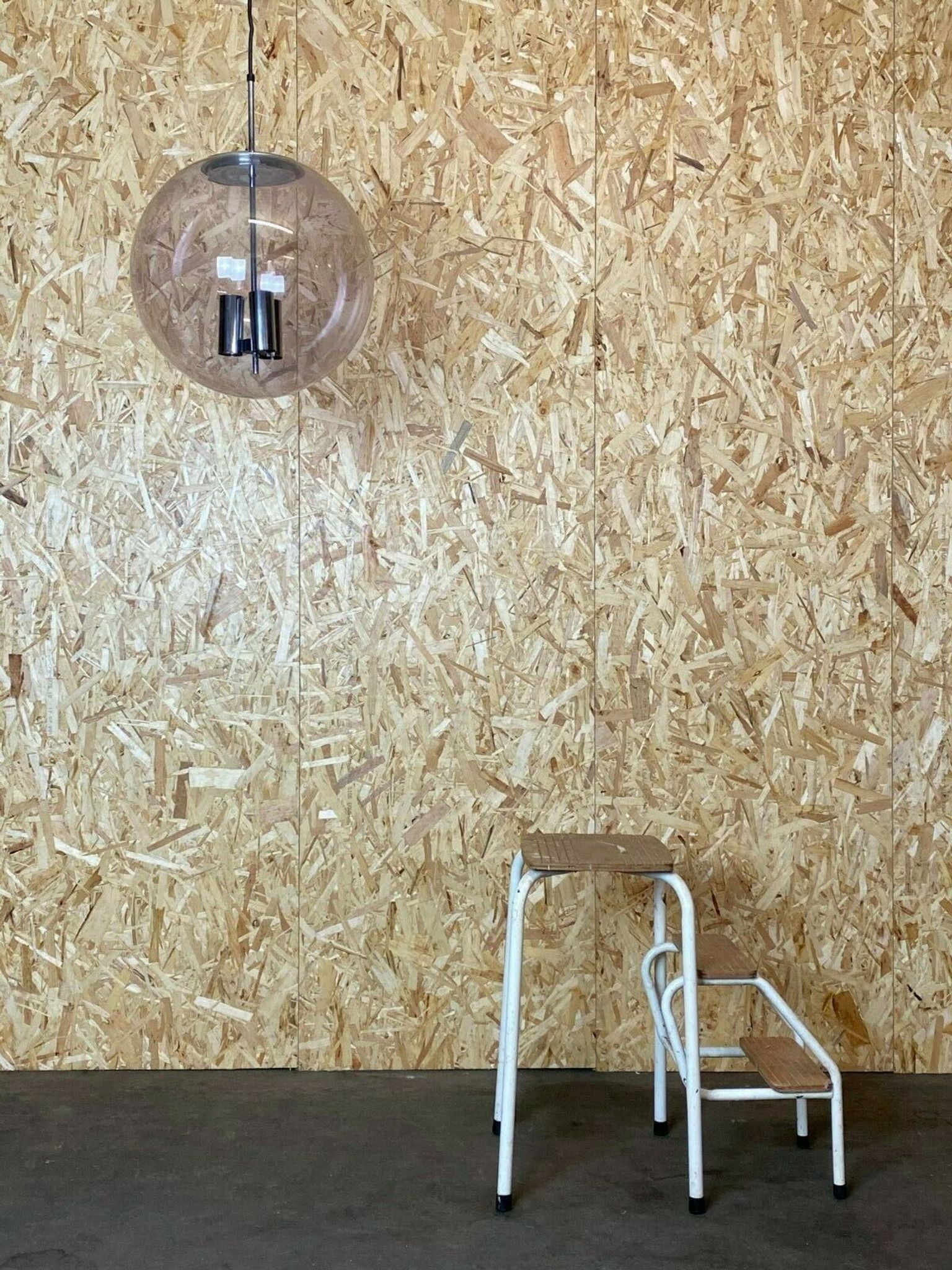 Limburg “Globe” pendant light