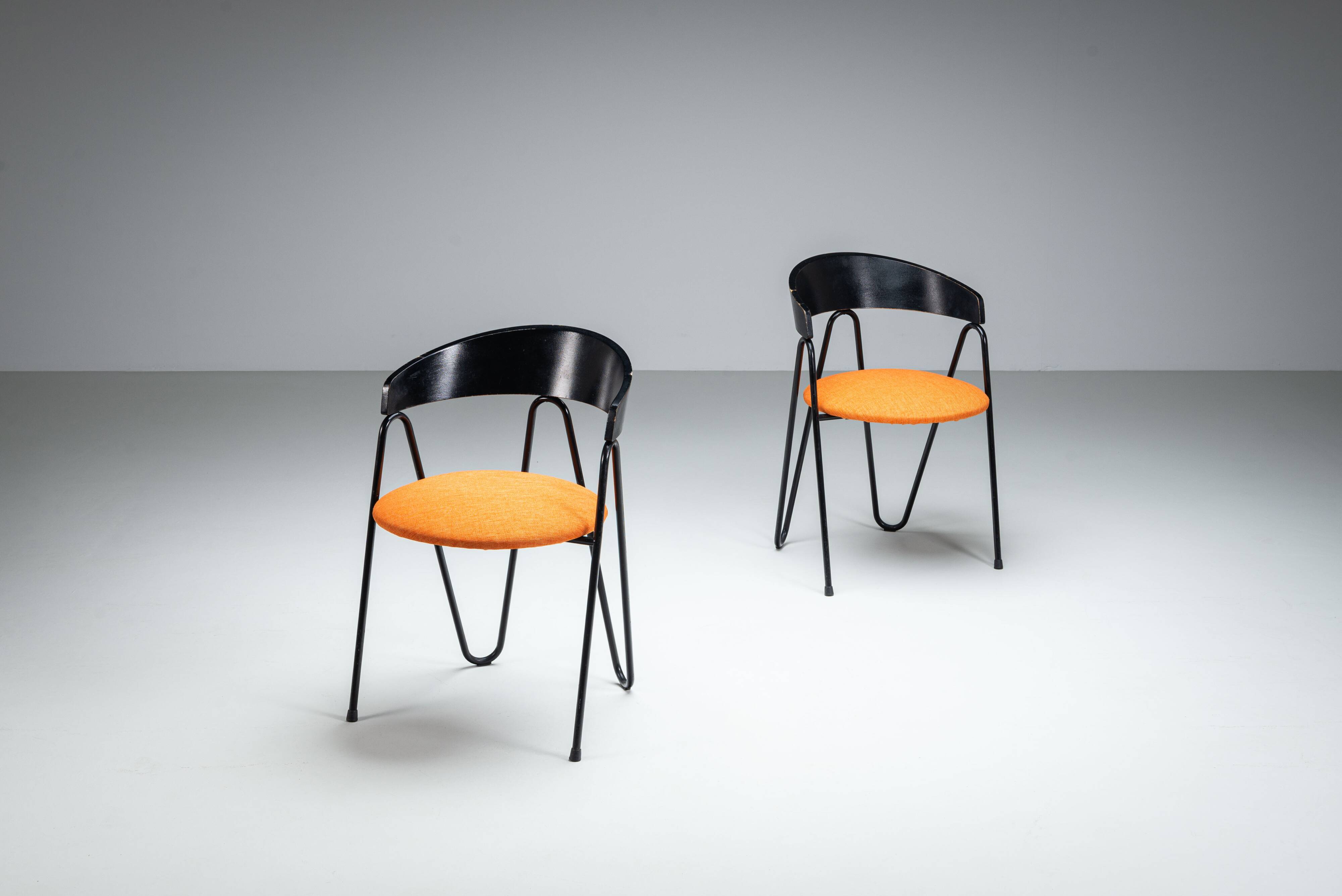 Pair of Memphis style chairs