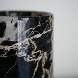 Vase en marbre Portoro noir et doré par Angelo Mangiarotti pour Skipper, années 70.