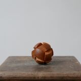 Objet géométrique de bureau de puzzle en bois du milieu du siècle