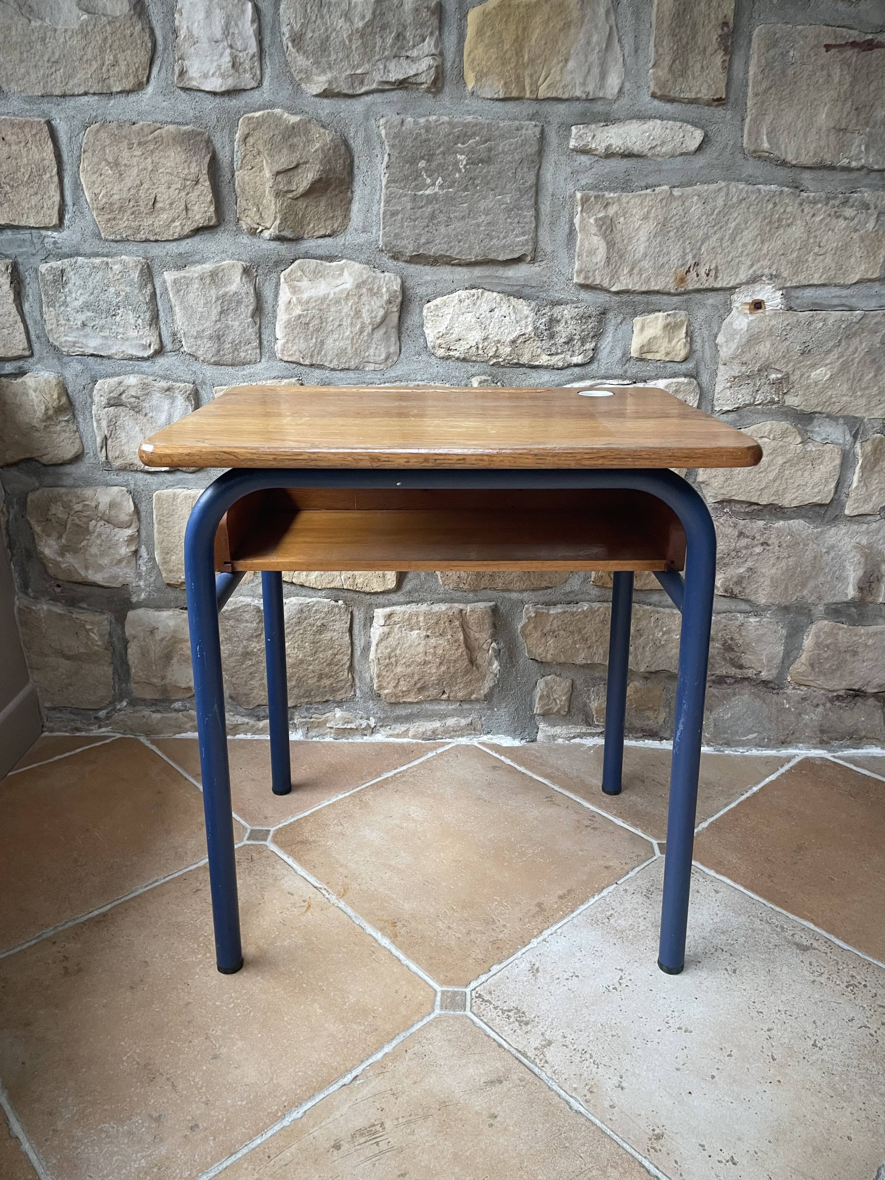 vintage wooden school desk with its chair