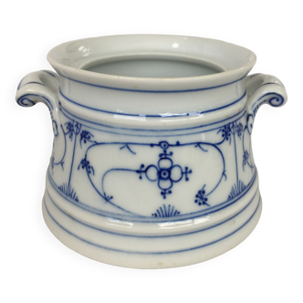 Porcelain sugar bowl