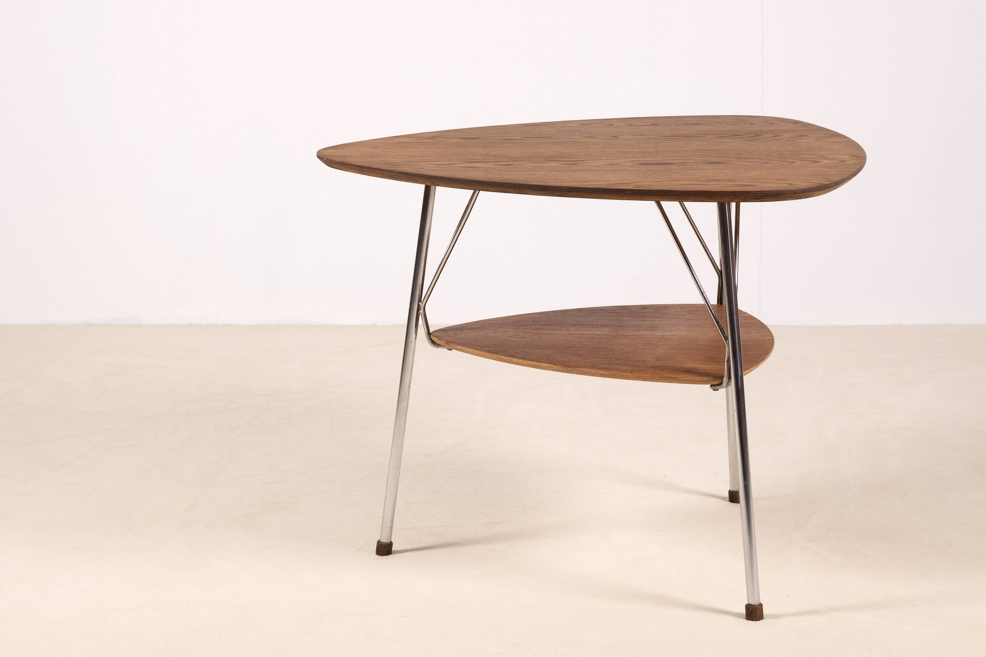 Vermund Larsen VL1312 side table, 1950s Denmark