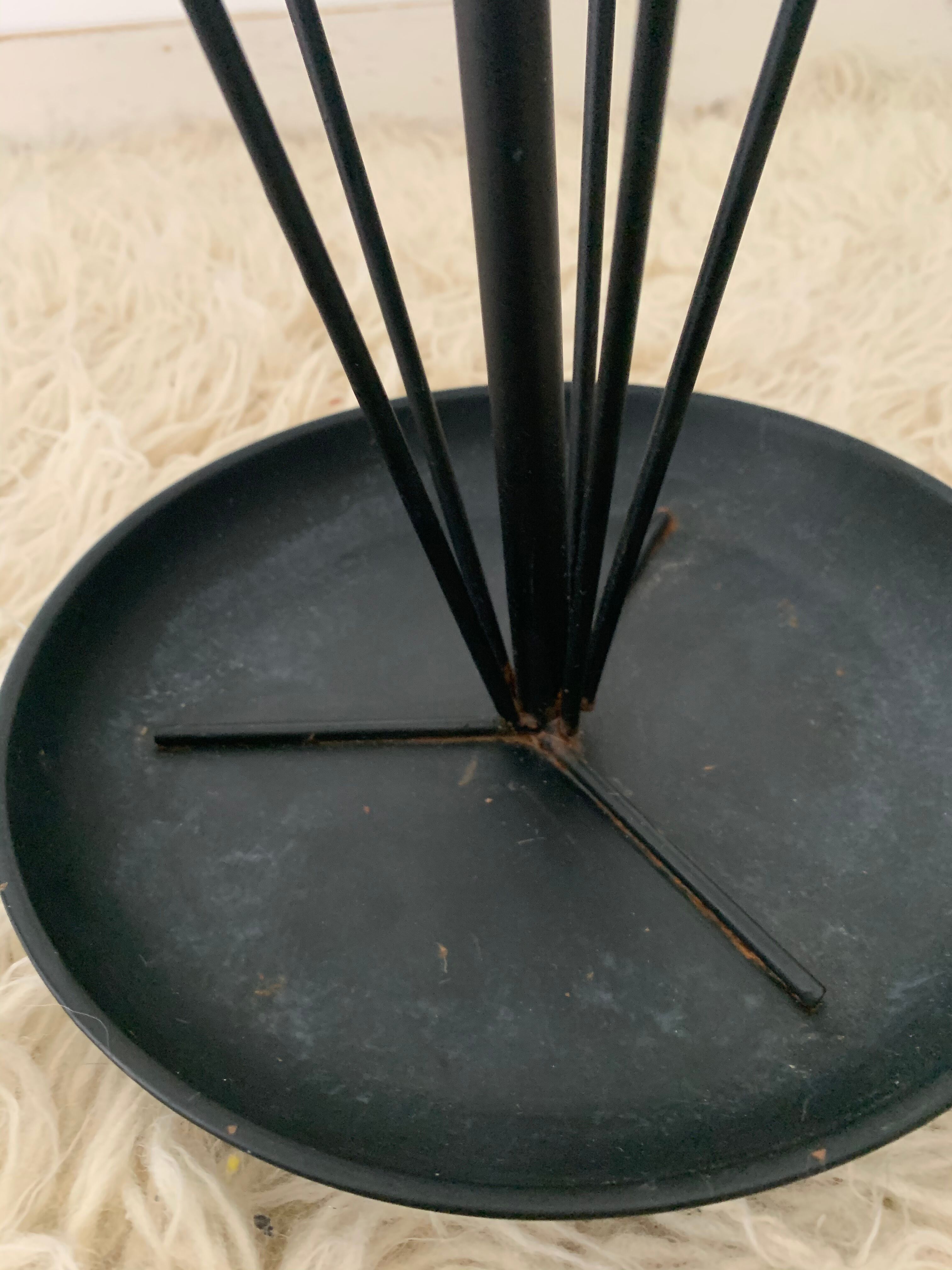 Metal umbrella holder