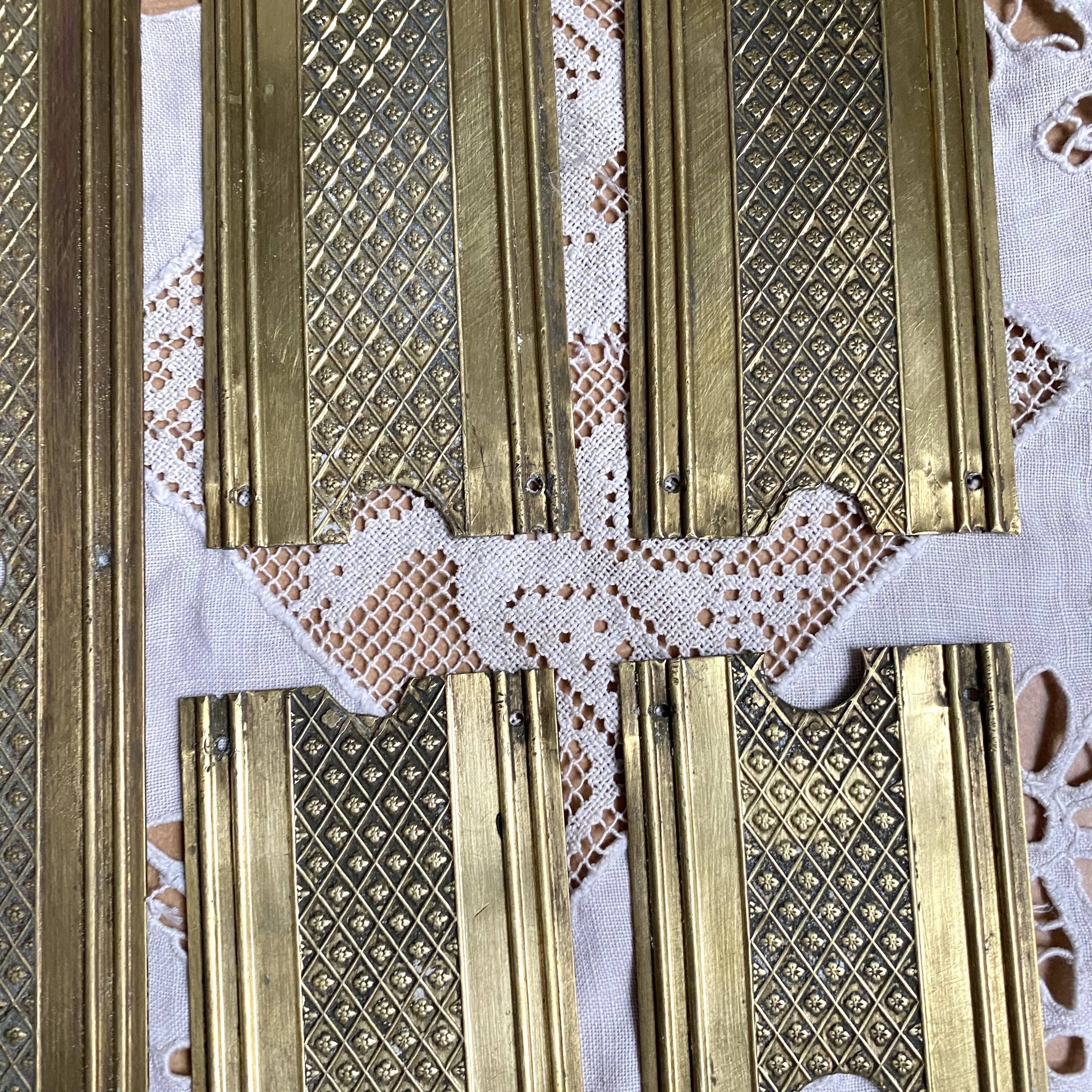 Antique brass cleanliness plates