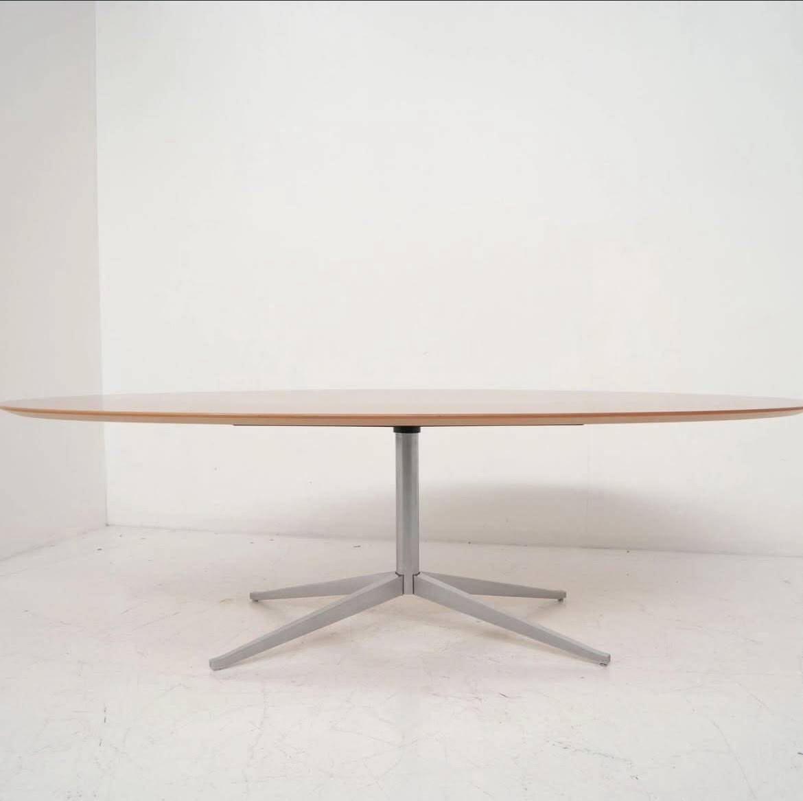 Table bureau par Florence Knoll pour Knoll International
