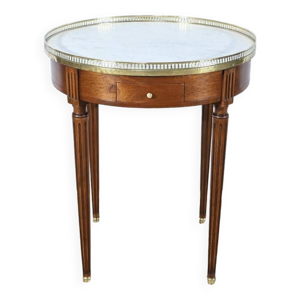 Table Bouillotte en Acajou, - milieu xxe