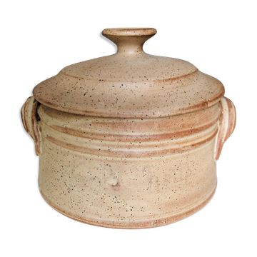 Pot couvert en terre cuite