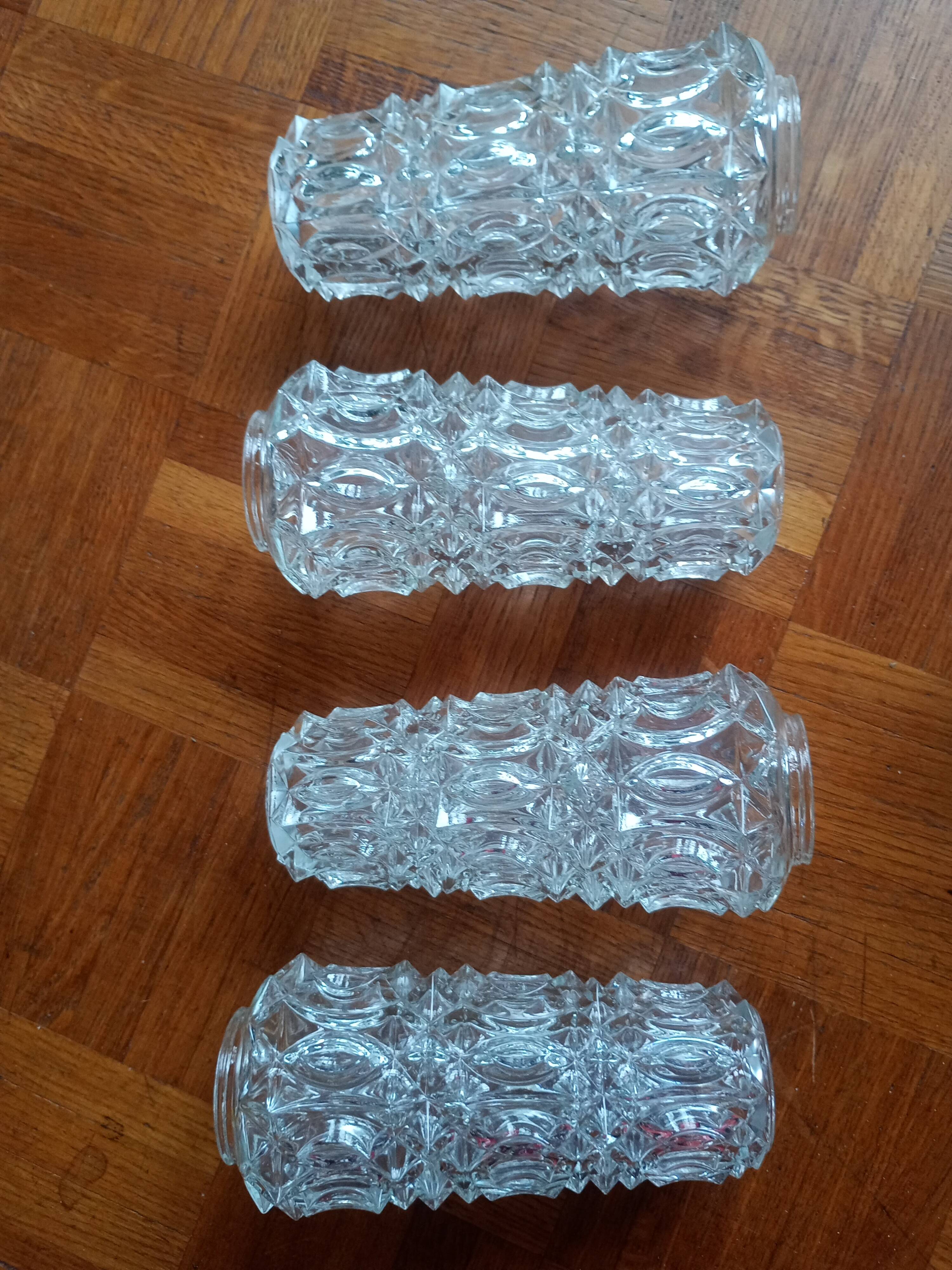 Vintage 4-arm chandelier - oblong tulip pressed molded glass - gold metal