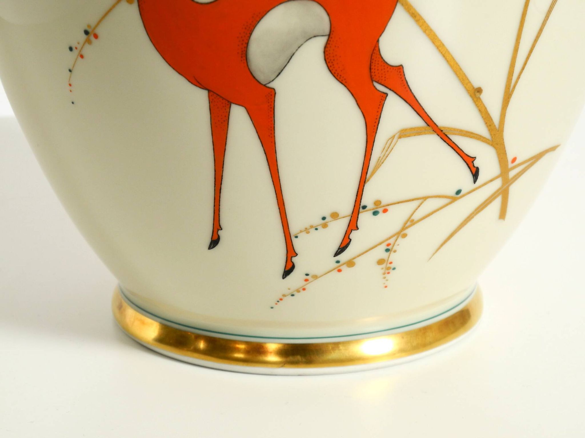 40s porcelain vase with handpainted wildlife motifs from PMR Bavaria Jaeger