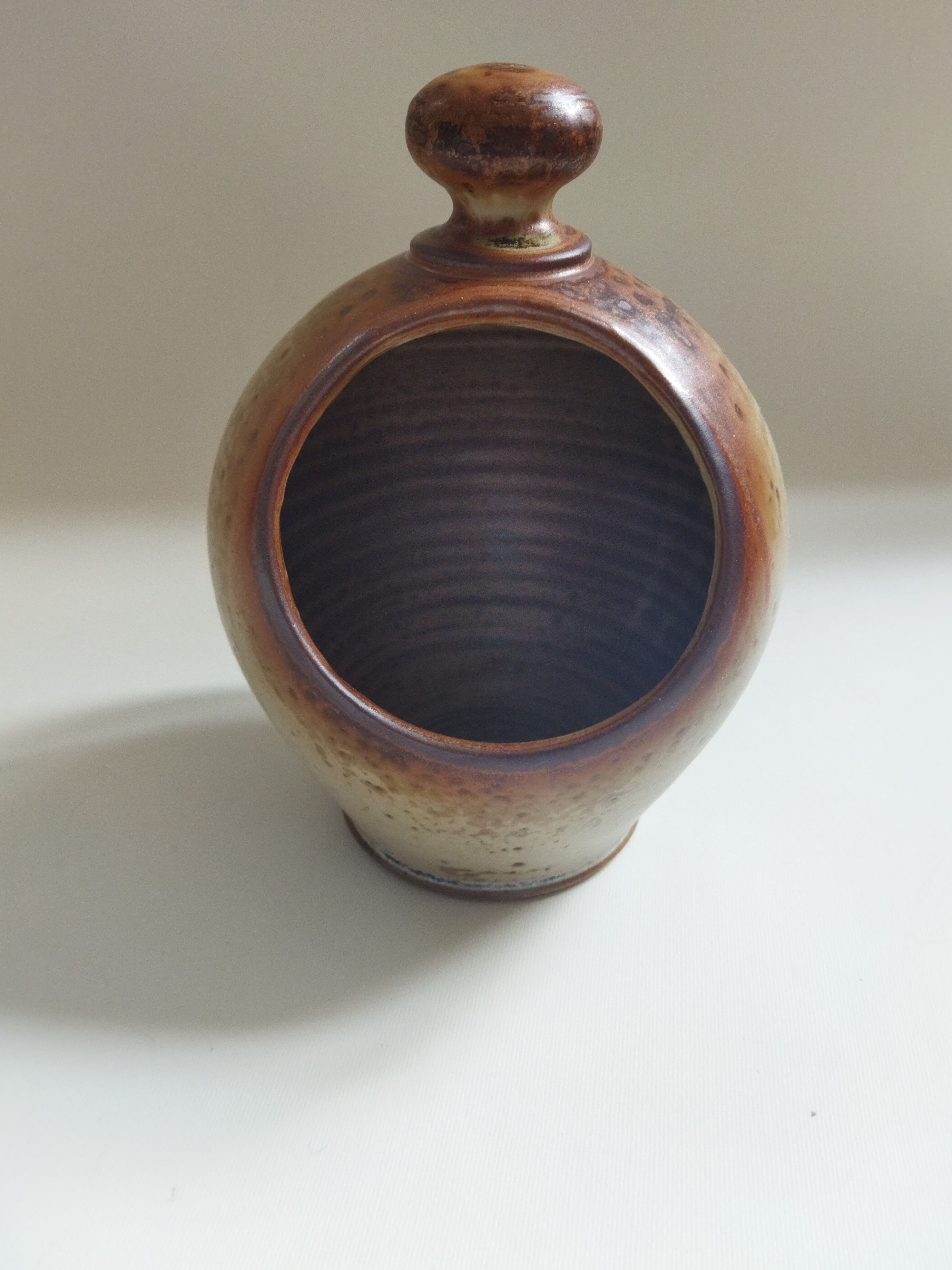 Artisanal stoneware salt pot
