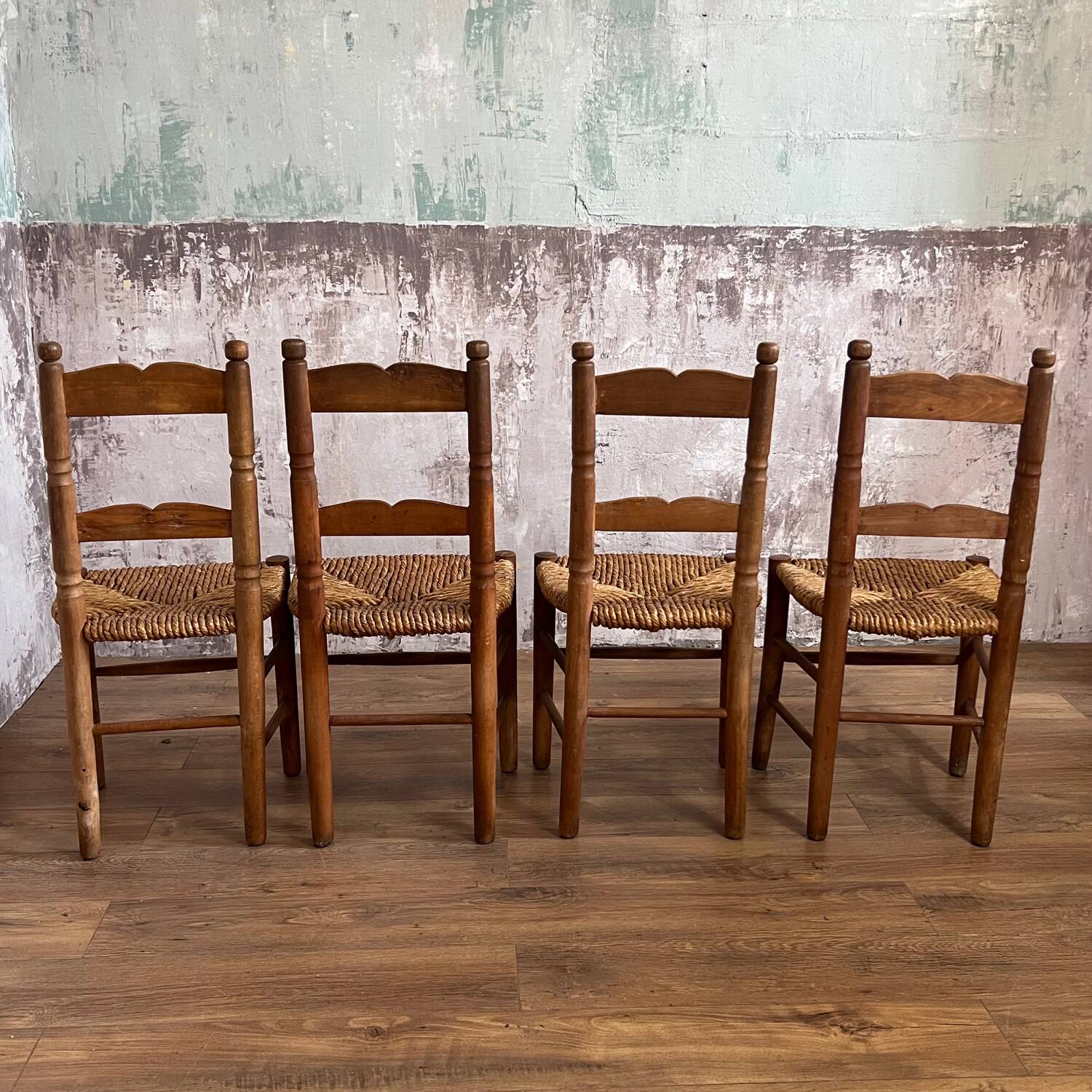 4 Folk Art chairs in wood and straw