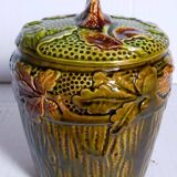 Sugar bowl in barbotine with oak branches