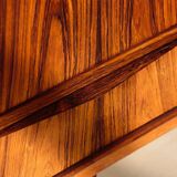 Buffet haut scandinave en palissandre – design E.W. Bach (années 60)