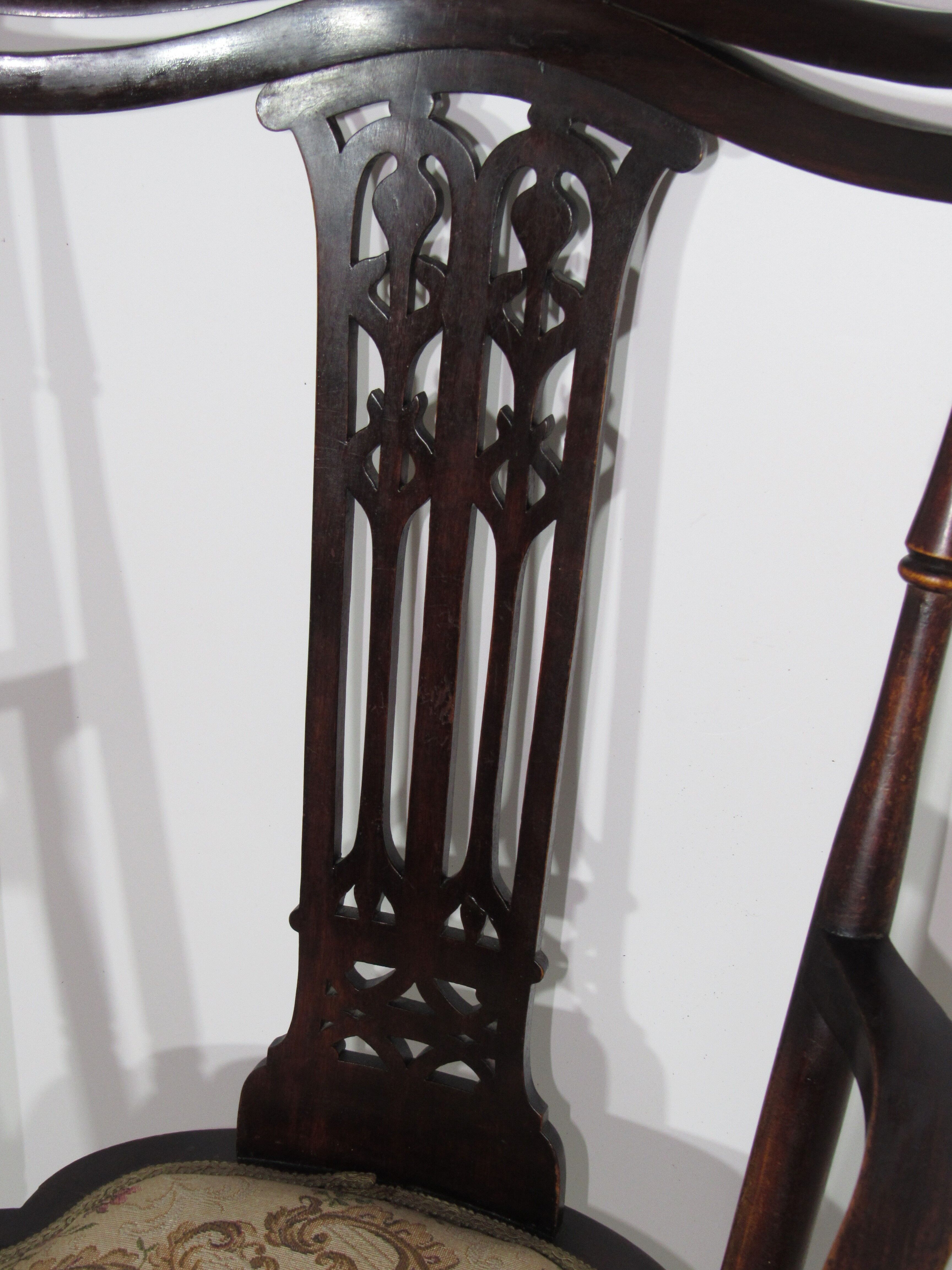 English-style armchair