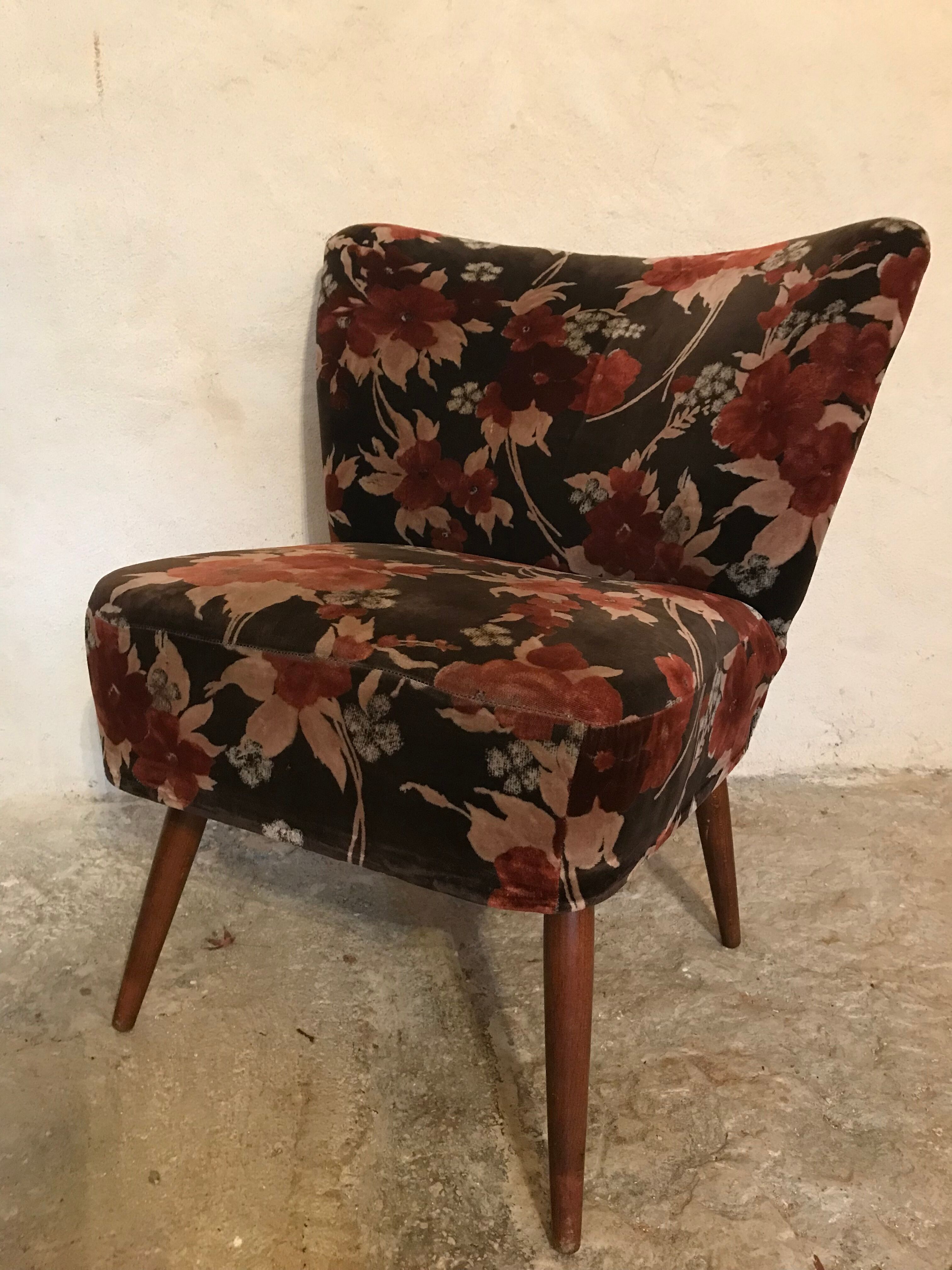 Vintage cocktail armchair 1960 feet compass and fabric flowers