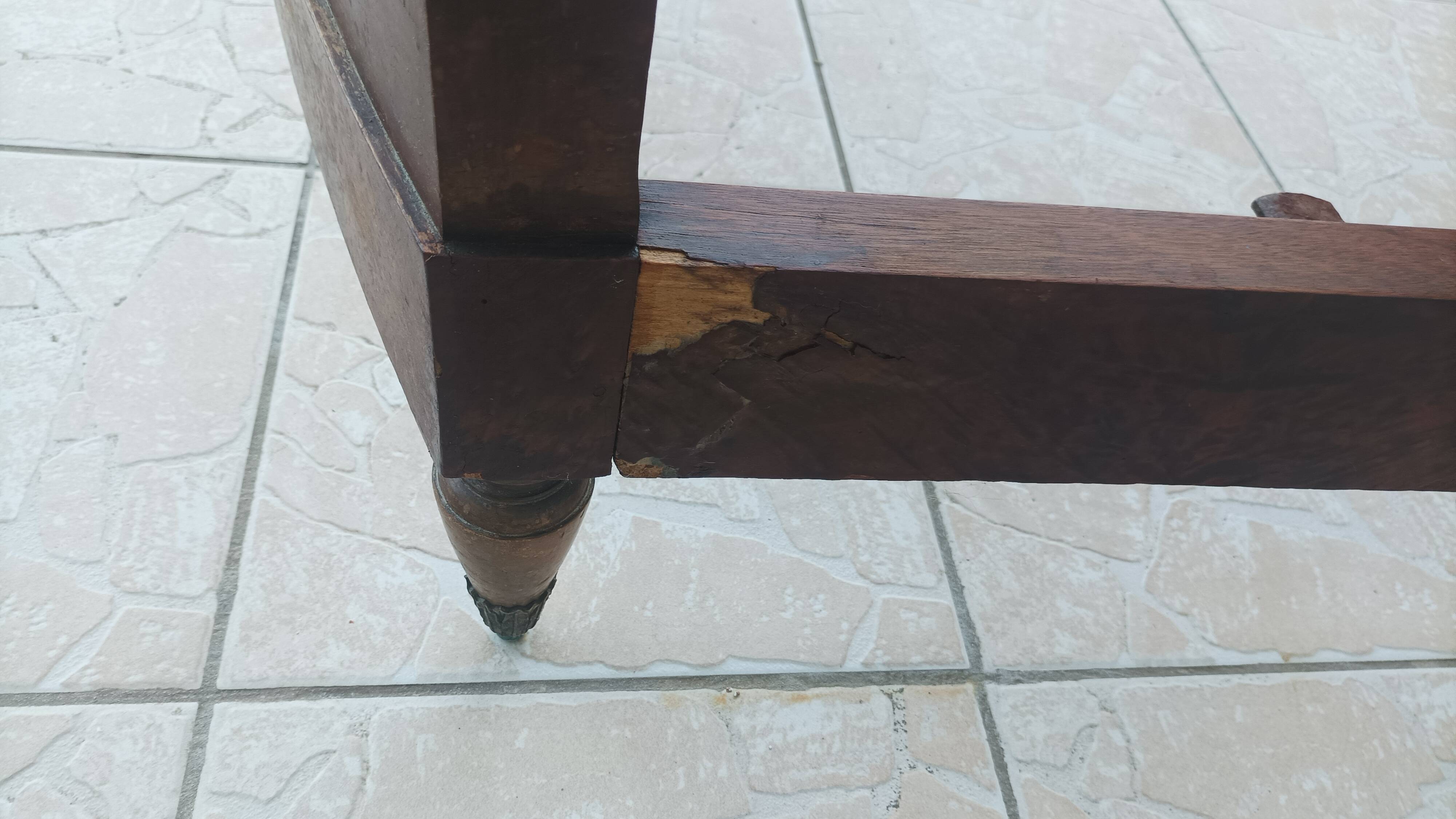 Louis XVI bed in thuja burl