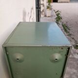 Meuble à claplets en fer