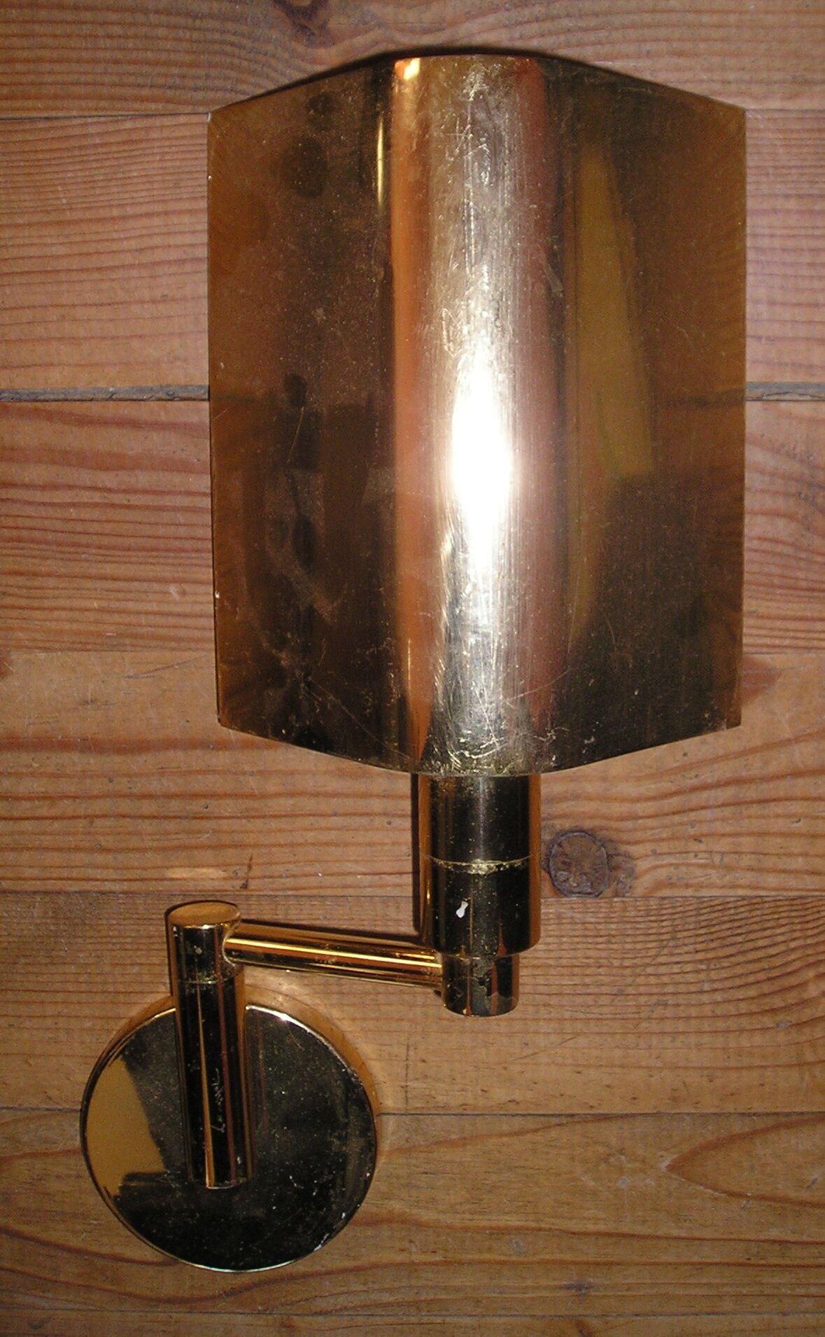 Swivel wall for indirect lighting, vintage 70's Golden brass