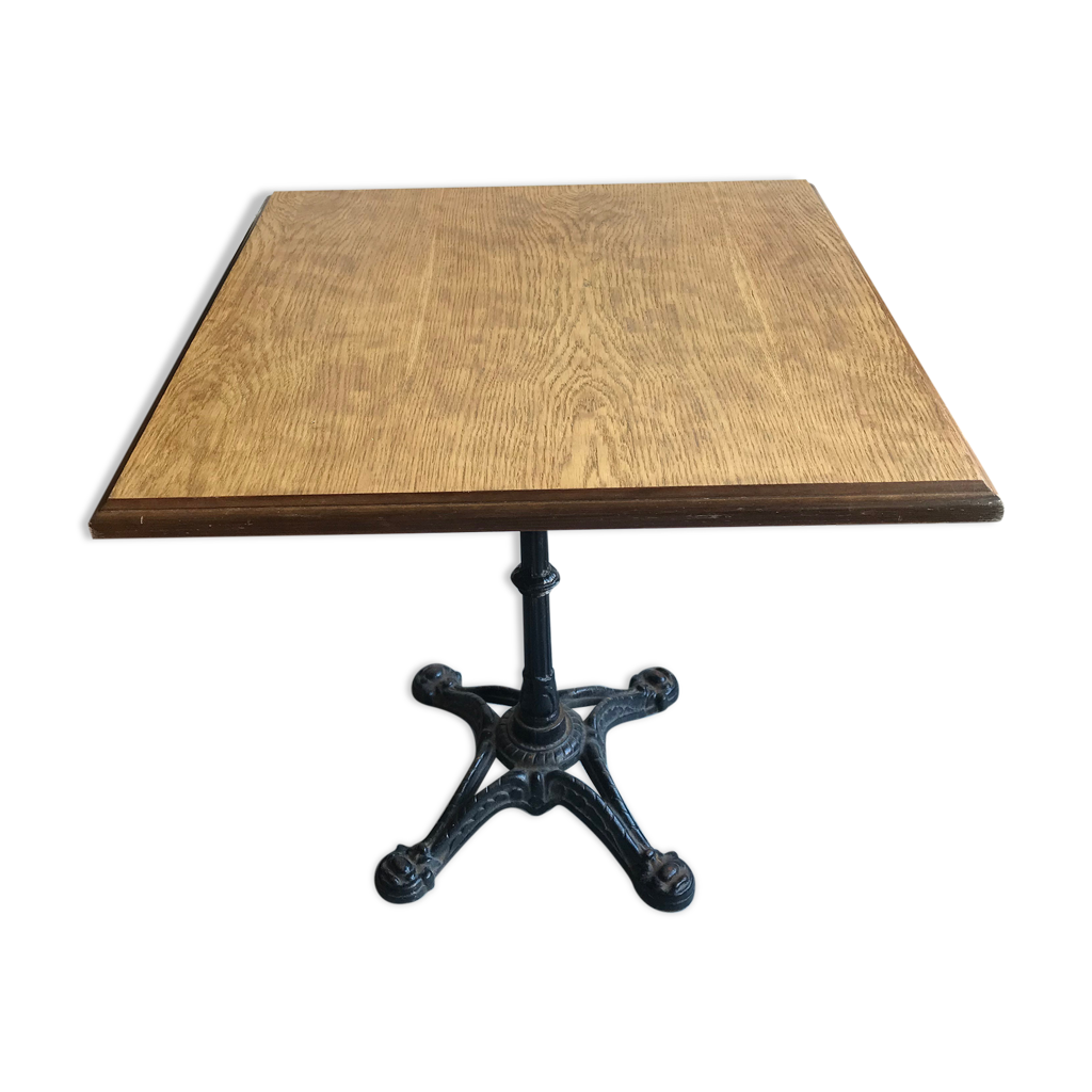 Table bistrot, piètement fonte, plateau en bois massif Selency