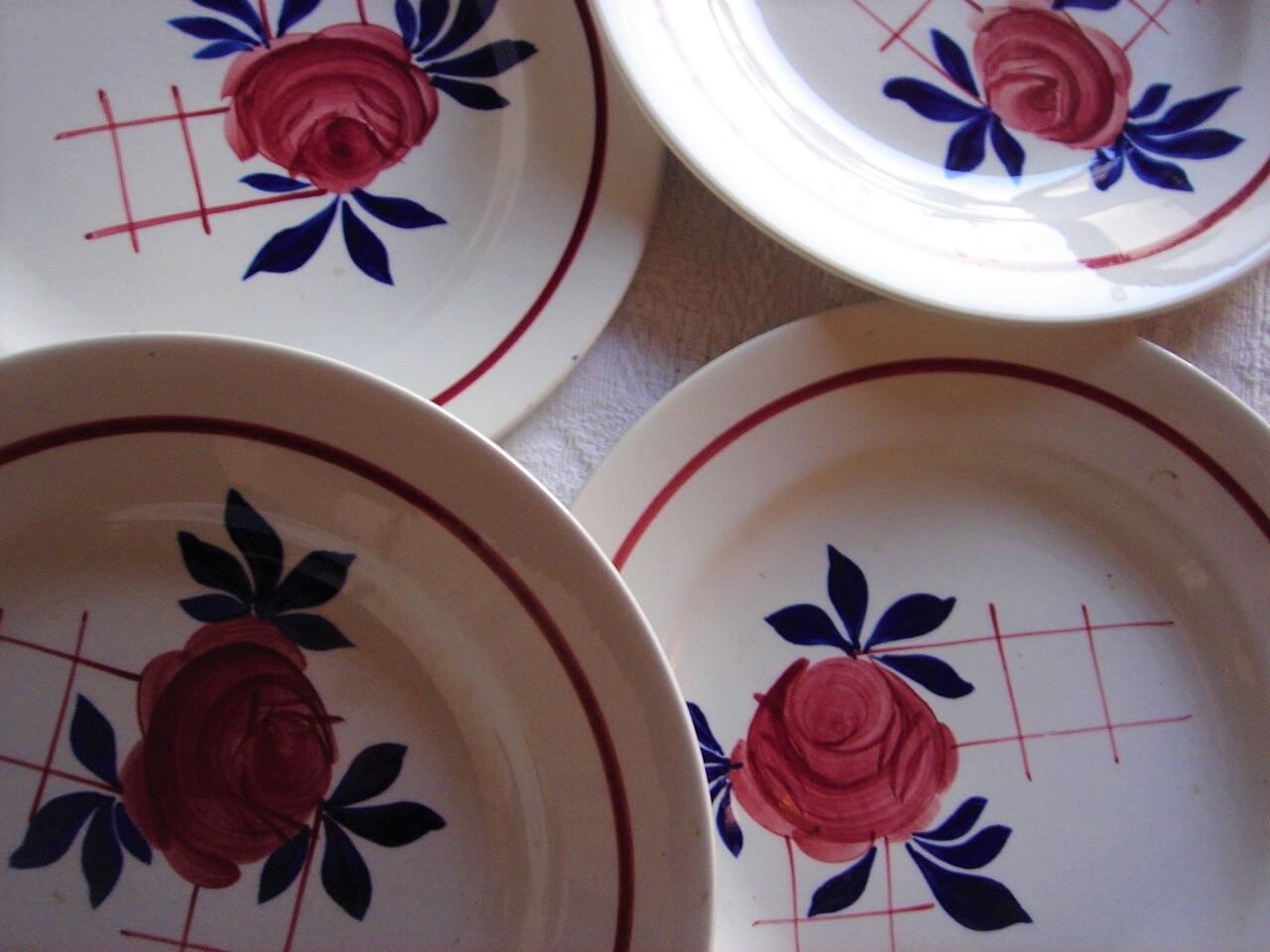Set of 4 dinner plates St. Amand Art Deco 1932