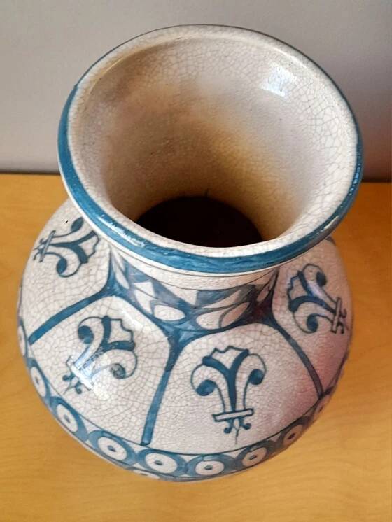 Cracked ceramic vase 1960