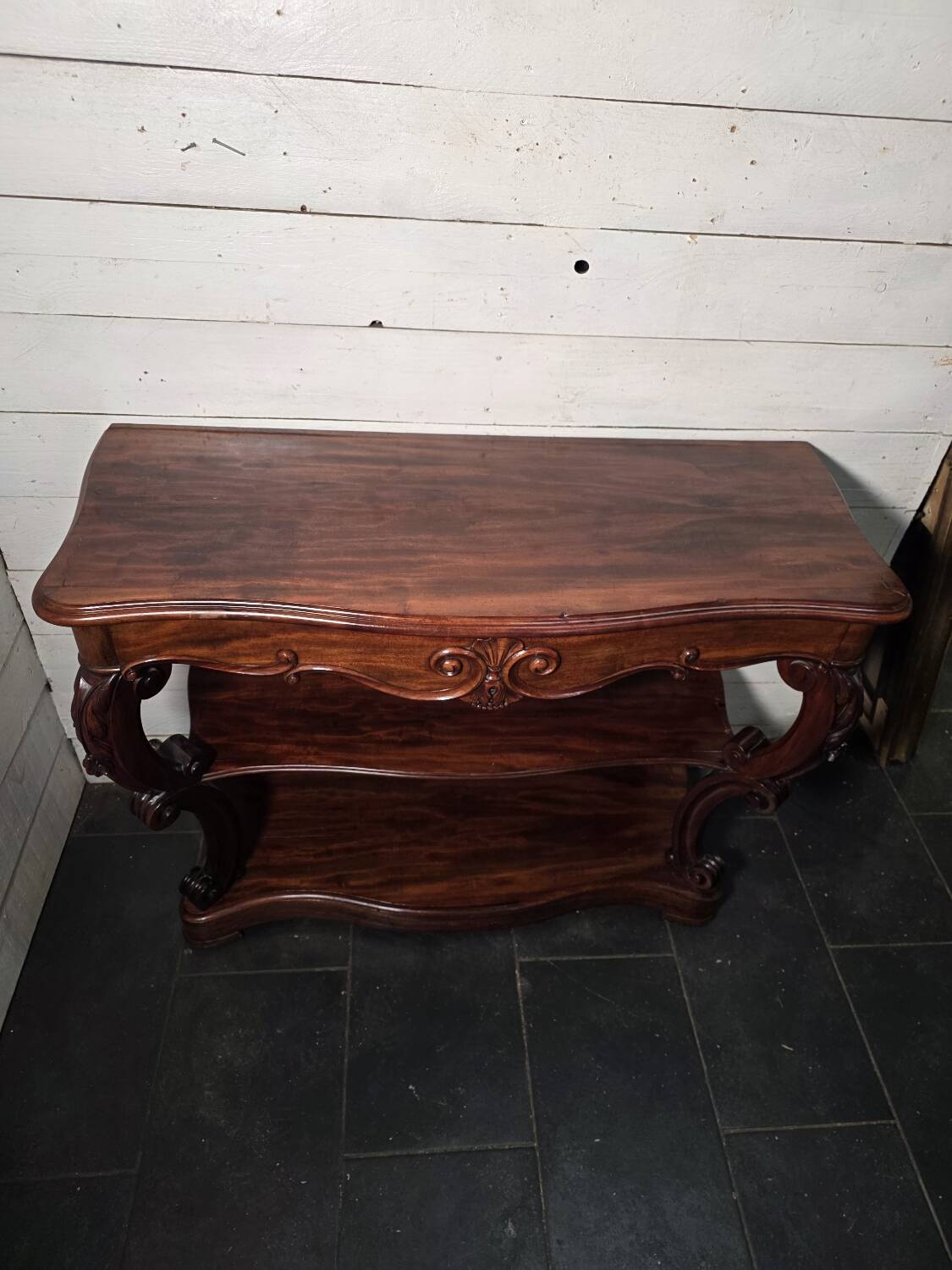 Console galbées Napoléon III XIXe en acajou