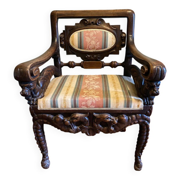 Fauteuil de réception sculpté, style néo-Renaissance
