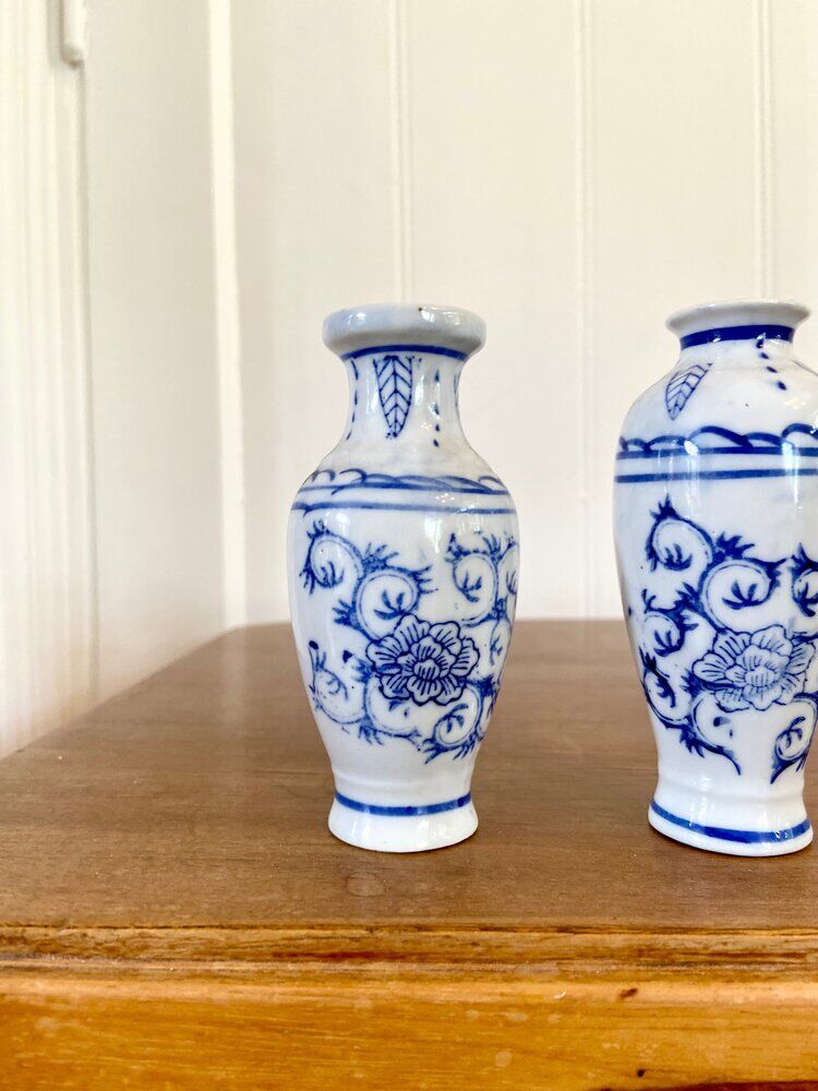 Pair of porcelain soliflores
