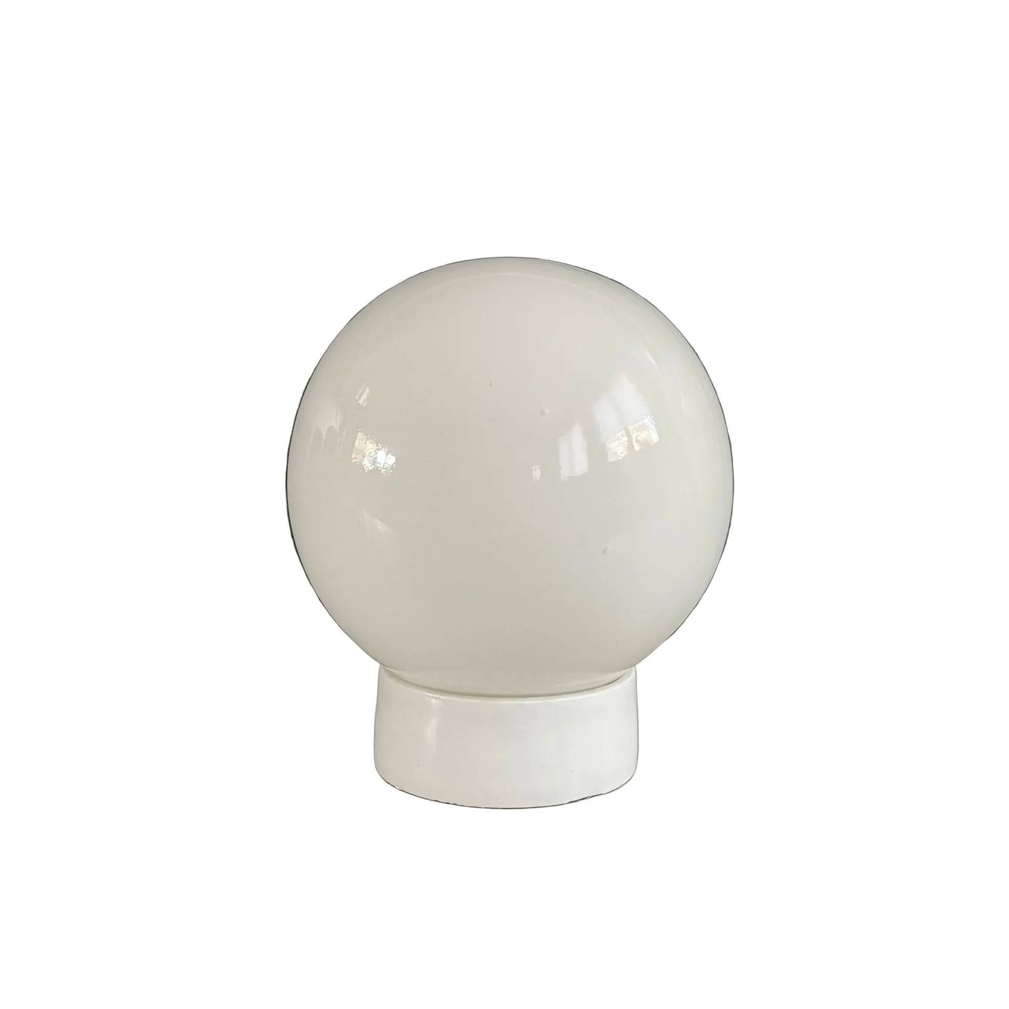 Applique ou plafonnier en porcelaine et verre blanc